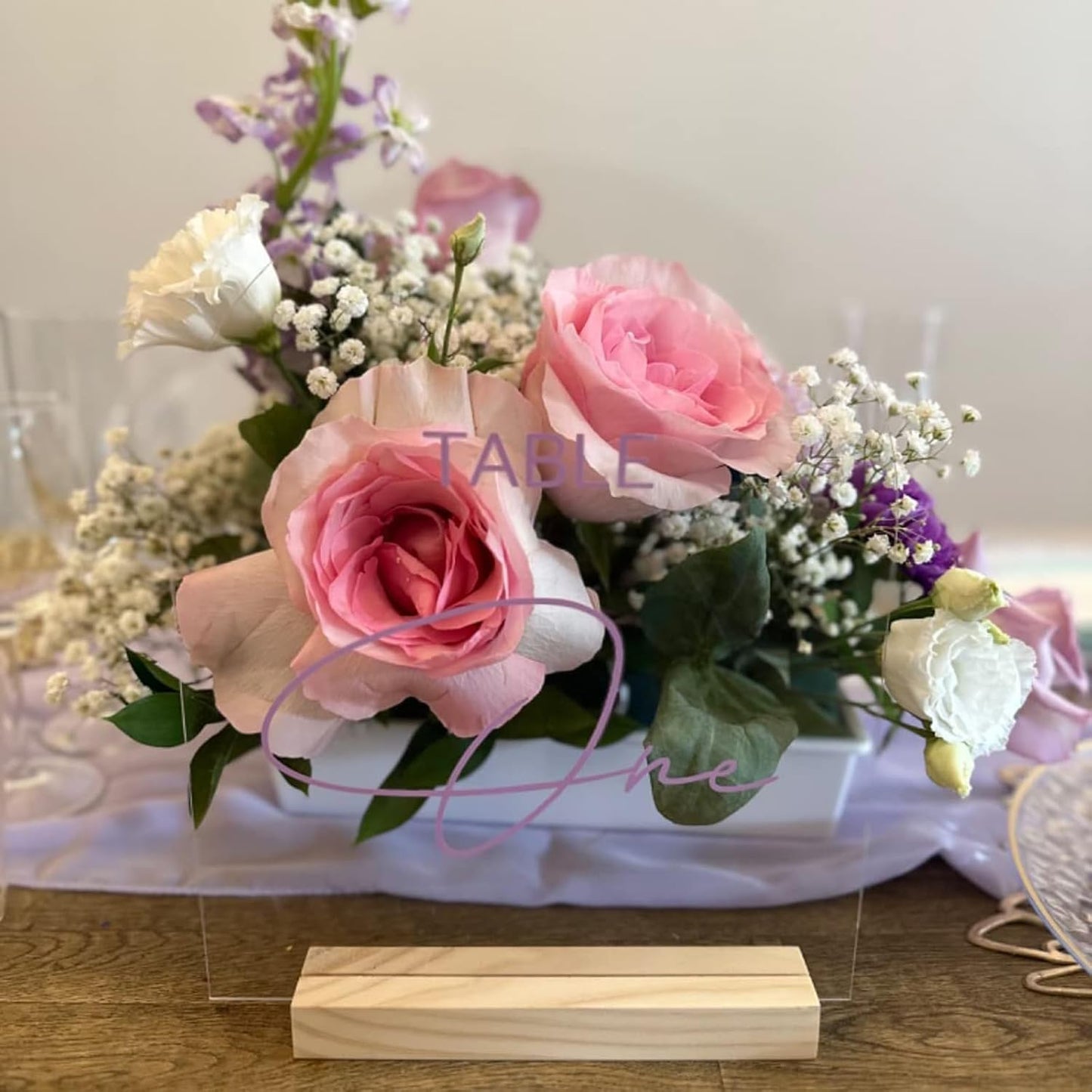 6 Pack 8x10 Inch Clear Arch Acrylic Sign with Wood Stands, Blank Table Signs, Arched Round Top Acrylic Sheet, DIY Arch Signs Blank for Wedding Table Number Menu Bar List Sign(Clear, Wood Stand)