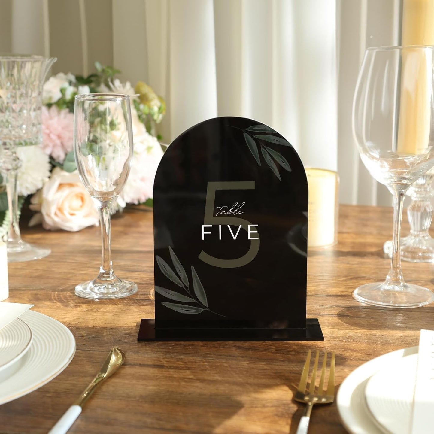 UNIQOOO Black Acrylic Arch Table Sign With Holders, 5x7 inches Wedding Table Numbers, 1/8 Inches Thick, DIY Blank Arched Acrylic Sign for Wedding reception, Centerpiece, Decoration, Event, Set 10