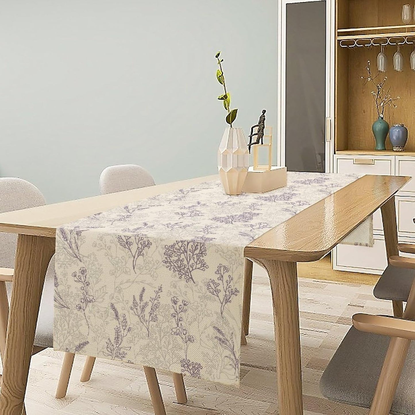 Purple Lavender Table Runner Vintage Watercolor Modern Kitchen Restaurant Decoration Suitable for Indoor and Outdoor Wedding Party Banquet Table Runner 13x60 Inch