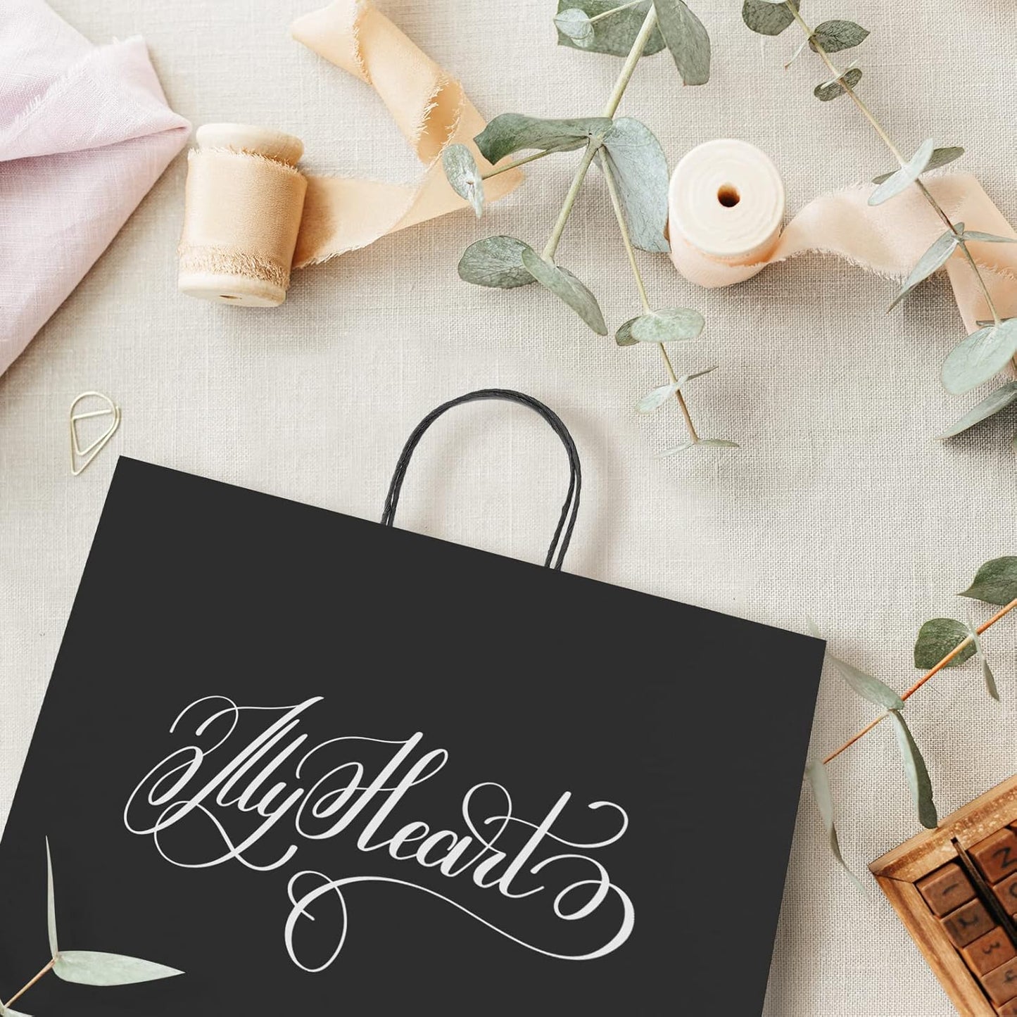 GSSUSA Black Large Gift Bags 16x6x12 100Pcs Sturdy Shopping Bags,Party,Merchandise, Kraft, Retail, Black Paper with Handles